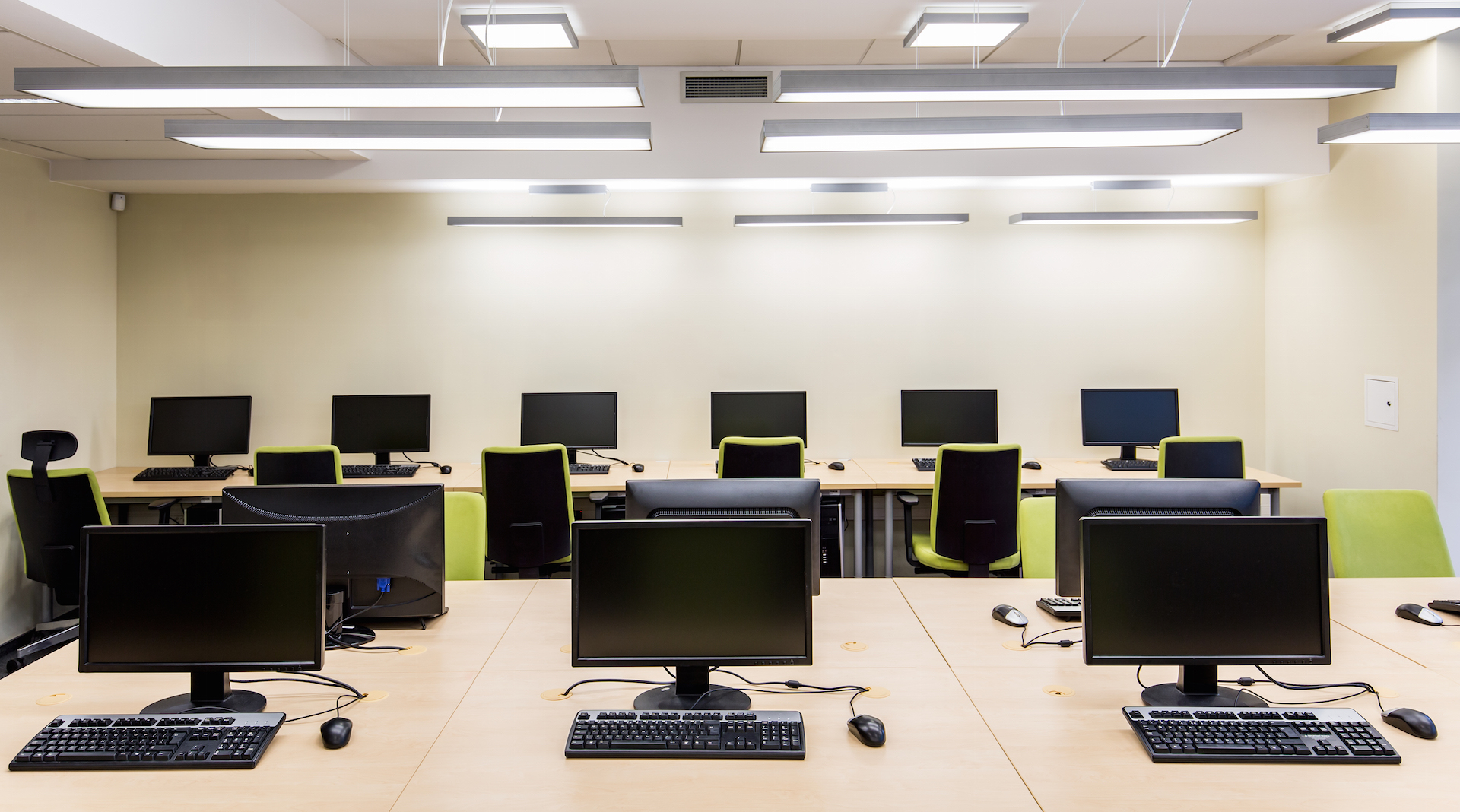 college computer classroom